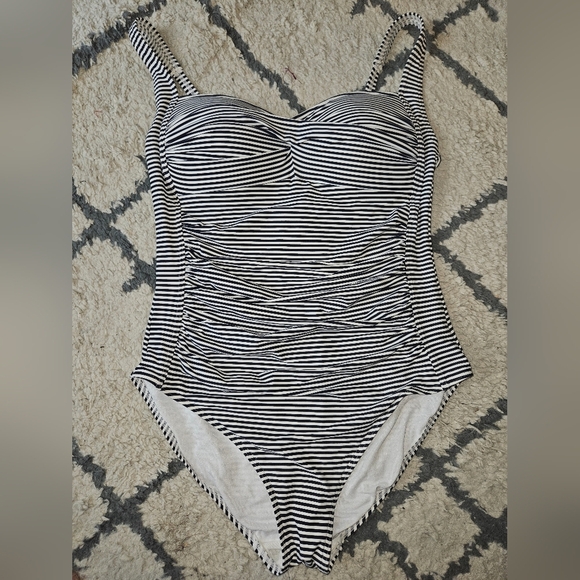 Bond Eye Australian One Piece Swimsuit Size 10 - Picture 1 of 6